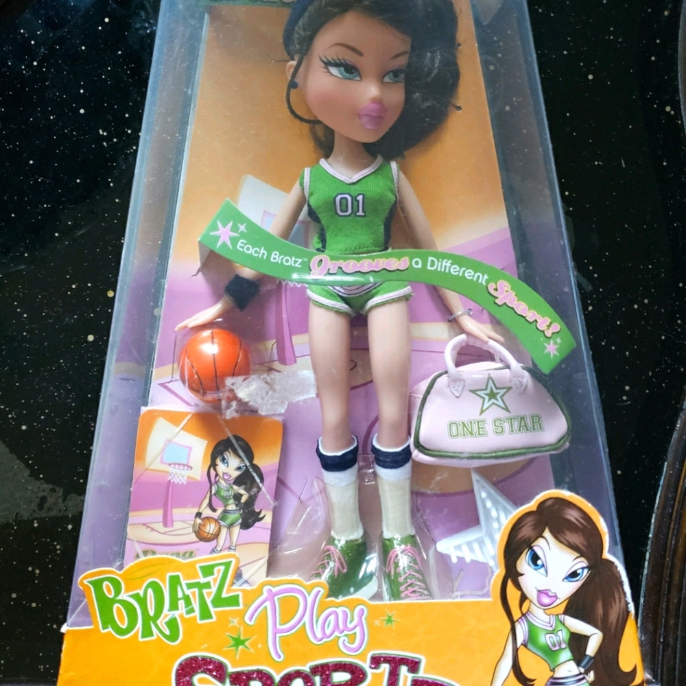 Bratz Play Sportz Blazin Basketball (Dana)